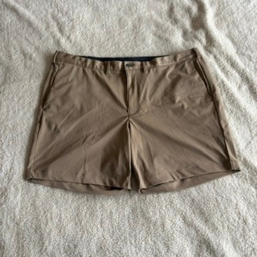 Lands' End Traditional Fit Performace Shorts 7" Khaki Men's 44 Flat Front Golf